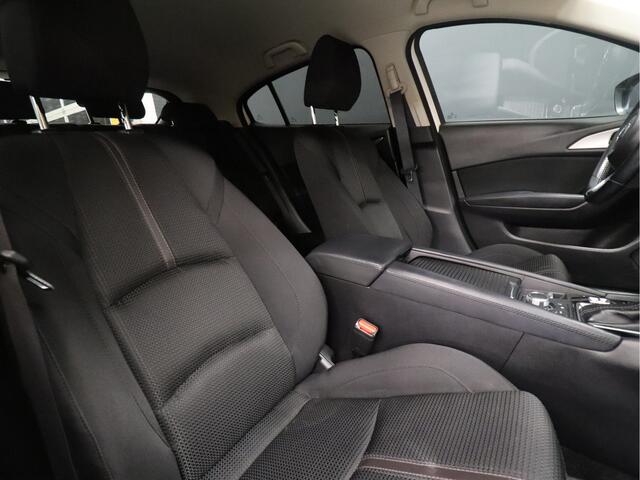 Mazda 3 2.0 SkyActiv-G 120 SkyLease GT [APPLE CARPLAY, PDC V+A, STOEL- EN STUURVERWARMING, CRUISE CONTROL, CLIMATE CONTROL, NAVIGATIE, NIEUWSTAAT]