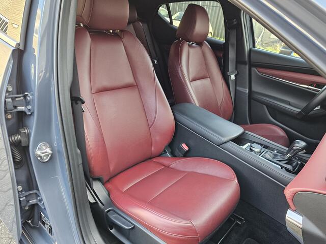 Mazda 3 2.0 e-SkyActiv-X M Hybrid 180 Luxury / Automaat!