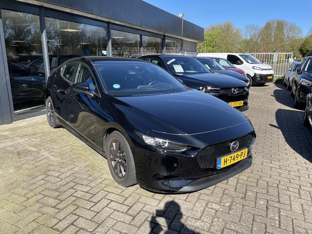 Mazda 3 HB 2.0 e-SkyActiv-G 122 M Hybrid Comfort , Automaat, Adap. Cruise, HUD, PDC, Camera, Stoelverwarming, Stuurverwarming, Clima, Apple Carplay, Navi, Stoffen bekleding