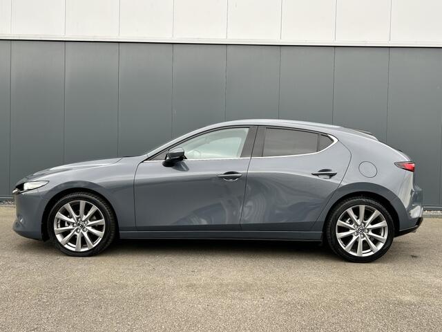 Mazda 3 2.0 SkyActiv-X 180pk Luxury / afneembare trekhaak