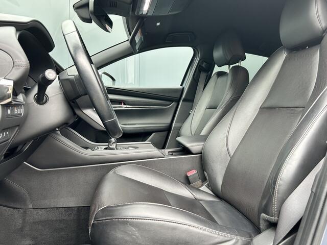 Mazda 3 2.0 SkyActiv-X 180pk Luxury / afneembare trekhaak