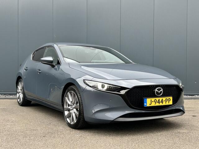 Mazda 3 2.0 SkyActiv-X 180pk Luxury / afneembare trekhaak