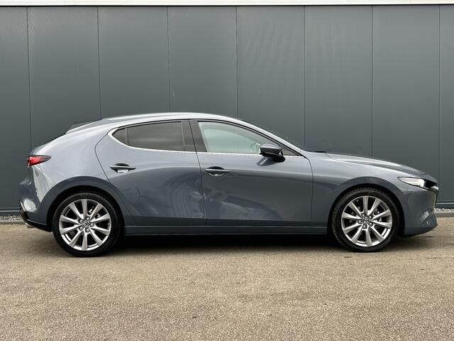 Mazda 3 2.0 SkyActiv-X 180pk Luxury / afneembare trekhaak