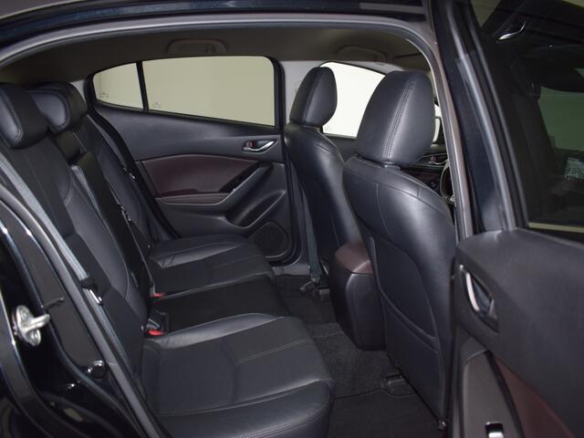 Mazda 3 2.0 GT-M AUTOMAAT LEER NAVI 18"LMV CAMERA