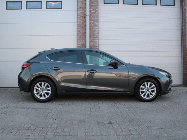 Mazda 3 2.0 Skylease N.A.P./Trekhaak/Dealer onderhouden