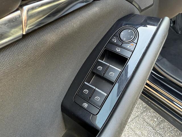 Mazda 3 2.0 e-SkyActiv-G M Hybrid 122 Comfort | 360 CAMERA | NAVIGATIE | STOELVERWARMING |