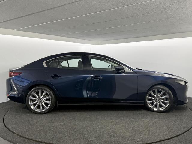 Mazda 3 2.0 e-SkyActiv-X M Hybrid 180 Comfort met Bose / Sedan / NL auto / BTW auto / Dealer Onderhouden / Leder / Navi / Bose