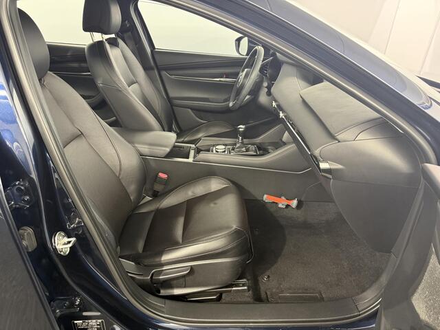 Mazda 3 2.0 e-SkyActiv-X M Hybrid 180 Comfort met Bose / Sedan / NL auto / BTW auto / Dealer Onderhouden / Leder / Navi / Bose