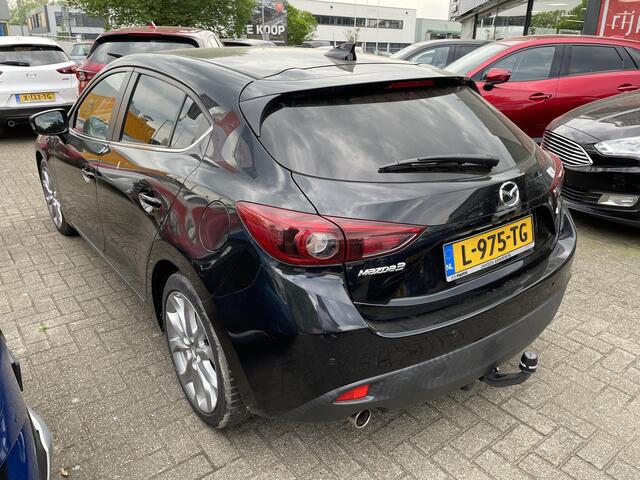 Mazda 3 2.0 SkyActiv-G 120 GT-M HB , Automaat, Trekhaak, Navi, Clima, Leder, Bose, LMV 18 Inch, PDC, Camera, Cruise, Stoelverwarming, RVM