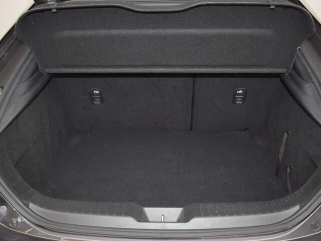 Mazda 3 2.0 SA-X Luxury LEER NAVI BOSE CAMERA