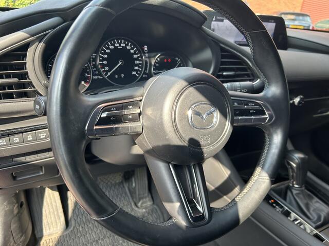 Mazda 3 2.0 e-SkyActiv-G M Hybrid 122 Luxury // FULL LED // NAVI + CARPLAY // 360 CAMERA + SENSOREN // BOSE AUDIO // HUD // ADAPTIV CRUISE