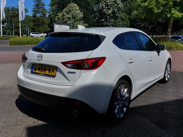 Mazda 3 2.0 SkyActiv-G 165pk Automaat GT-M 5-Deurs | Navi | BOSE Sound | Bi-Xenon | Adap.Cruise | Clima | Leder+Elek.Verstel | Keyless Entry | Schuifdak | Dodehoek+Regensensor | Pdc+Camera | 18''lm