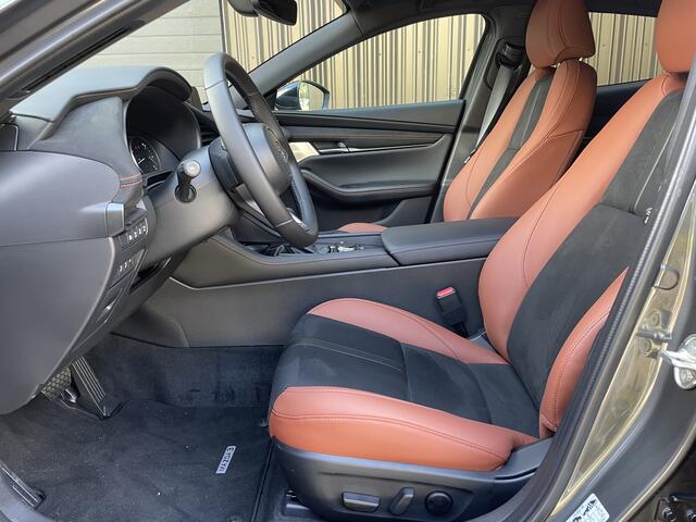 Mazda 3 2.0 e-SkyActiv-X M Hybrid 186 Nagisa AT | ALCANTARA |