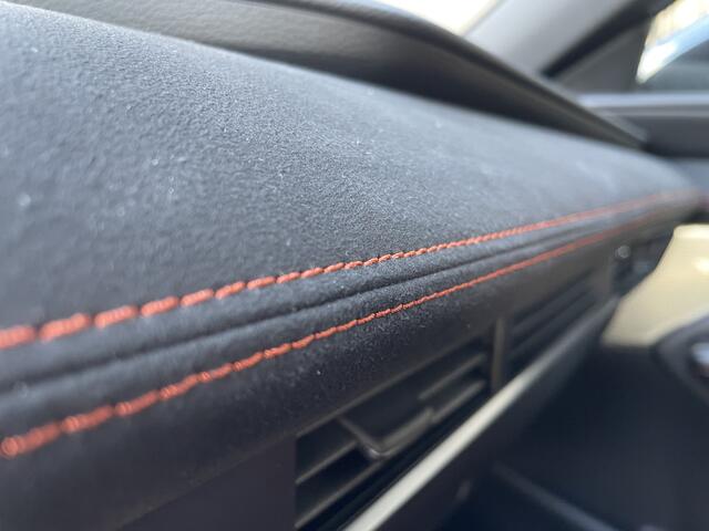 Mazda 3 2.0 e-SkyActiv-X M Hybrid 186 Nagisa AT | ALCANTARA |