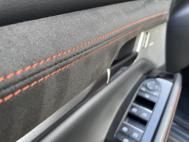 Mazda 3 2.0 e-SkyActiv-X M Hybrid 186 Nagisa AT | ALCANTARA |