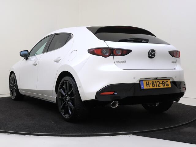 Mazda 3 2.0 e-SkyActiv-X M Hybrid 180 Luxury | Benzine | Handgeschakeld | Stoelverwarming | Adaptive cruise control | Keyless entry | Remote services |