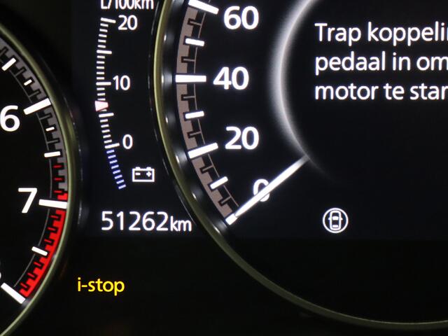 Mazda 3 2.0 e-SkyActiv-X M Hybrid 180 Luxury | Benzine | Handgeschakeld | Stoelverwarming | Adaptive cruise control | Keyless entry | Remote services |