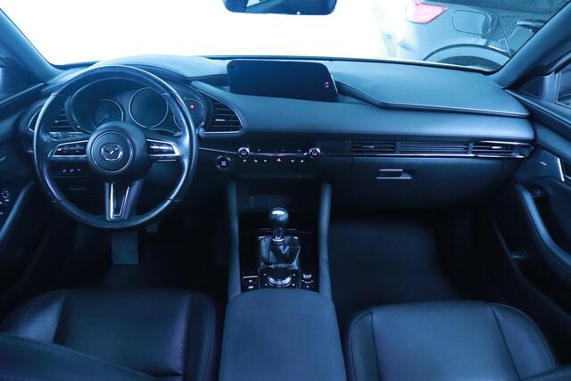 Mazda 3 2.0 e-SkyActiv-X M Hybrid 180 Luxury | Achteruitrijcamera | Apple CarPlay / Android Auto | Cruise Control Adaptief |