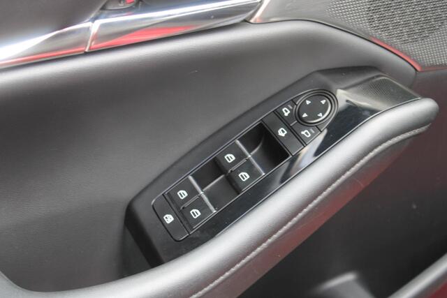 Mazda 3 2.0 e-SkyActiv-G M Hybr. Luxury Trekhaak/360camera/Bose