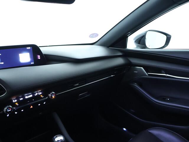 Mazda 3 2.0 e-SkyActiv-X M Hybrid 180 Luxury | Trekhaak |