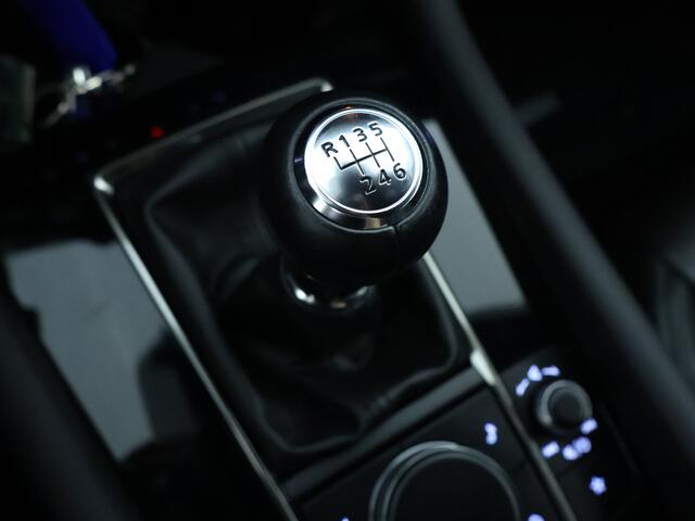 Mazda 3 2.0 e-SkyActiv-X M Hybrid 180 Luxury | Trekhaak |