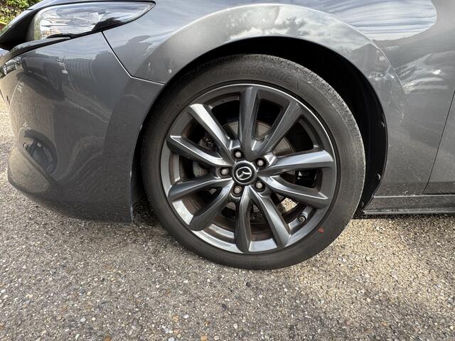 Mazda 3 2.0 e-SkyActiv-G M Hybrid 122 Luxury // BOSE PREMIUM AUDIO // NAVI // MEMORY SEATS // CLIMA // CAMERA // ADAPTIVE CRUISE //