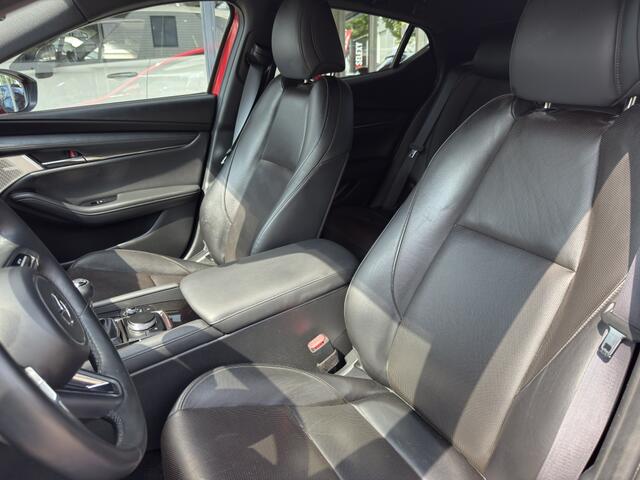 Mazda 3 2.0 e-SA-X Luxury | Leer | Schuifdak | Bose