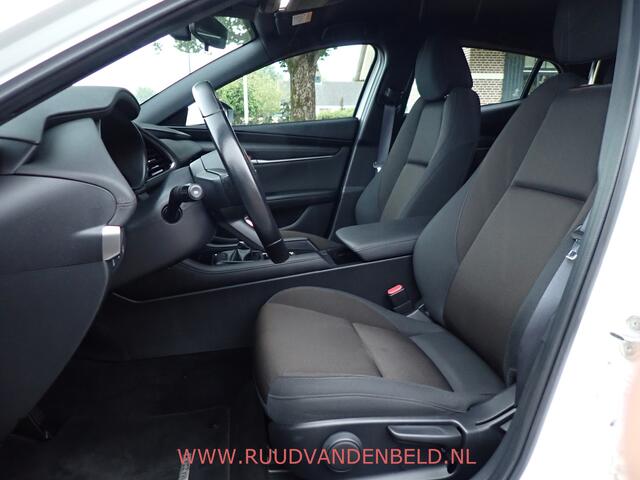 Mazda 3 2.0 e-SkyActiv-G M Hybrid HEADUP / ACC / CARPLAY / DAB