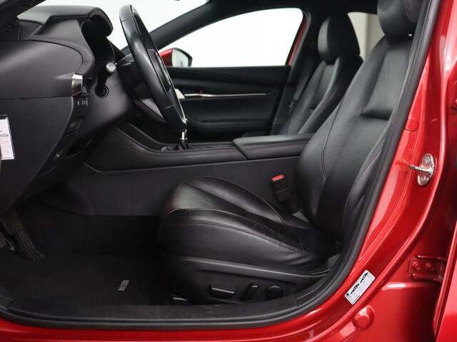 Mazda 3 2.0 SkyActive-X Luxury | Leder | Adaptive cruise | Head-Up | BOSE Sound | Stoel & stuurverwarming | Carplay | Camera | Memory | Keyless | Navigatie
