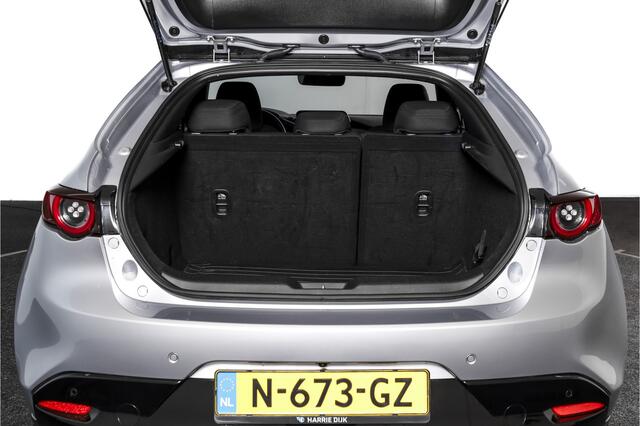 Mazda 3 2.0 e-SkyActiv-G M Hybrid 122 Comfort met Bose | Bose Audio | Head-up Disp. | Adapt.Cruise | Stoel-+Stuurverw. | 360 Camera | NAV+App.Connect | Auto.Airco | LM 18" |