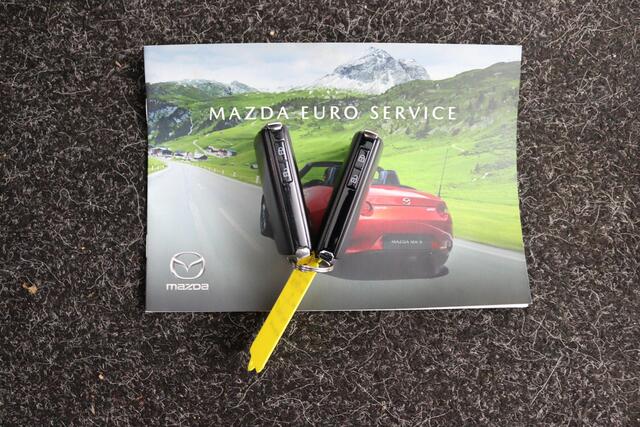 Mazda 3 2.0 e-SkyActiv-X M Hybrid 180 BOVAG Garantie | Navigatie | Adaptieve Cruise Control