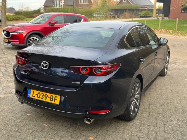 Mazda 3 2.0 e-SkyActiv-X M Hybrid 186 Luxury ecc,leer,led,lmv,navigatie