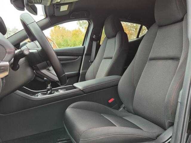 Mazda 3 E- SKYACTIV- G 2.0 150 6MT M-HYBRID HOMURA