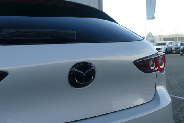 Mazda 3 2.5 e-SkyActiv-G M Hybrid 140 Nagisa | Demo | Black line | RIJKLAARPRIJS!