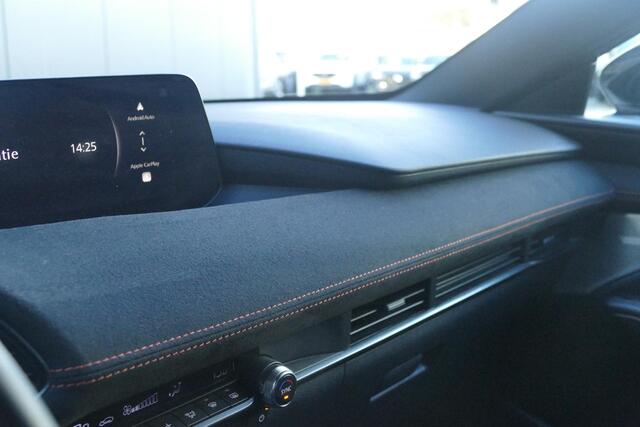 Mazda 3 2.5 e-SkyActiv-G M Hybrid 140 Nagisa | Demo | Black line | RIJKLAARPRIJS!