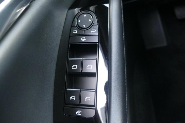 Mazda 3 2.0 e-SkyActiv-X M Hybrid 186 Takumi | DEMO| FULL OPTION | LEDER | RIJKLAARPRIJS!