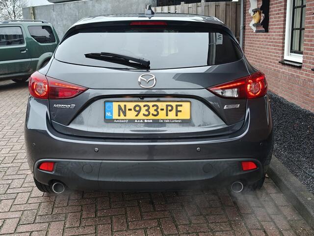 Mazda 3 2.0 GT-M Line, CAMERA / STOELVERWARMING