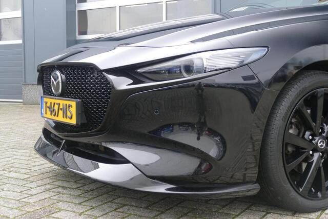 Mazda 3 2.0 e-SkyActiv-X M Hybrid 186 Luxury | 4WD | Aero pack | pano | FULL OPTION!