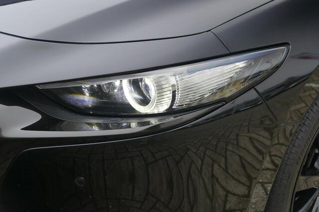 Mazda 3 2.0 e-SkyActiv-X M Hybrid 186 Luxury | 4WD | Aero pack | pano | FULL OPTION!