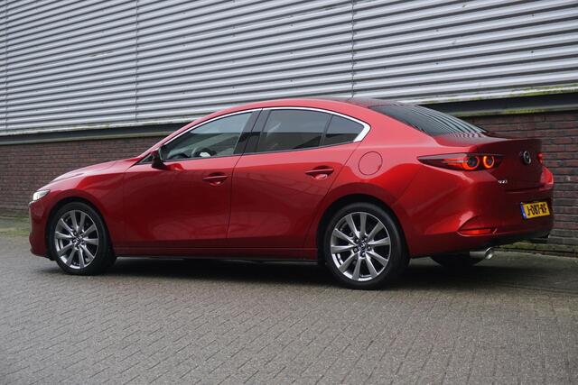 Mazda 3 2.0 e-SkyActiv-X M Hybrid 180PK Luxury/Leer/18Inch /Bose/Head-Up/Trekhaak.