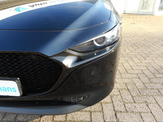 Mazda 3 2.0 e-SkyActiv-G M Hybrid 122 Homura