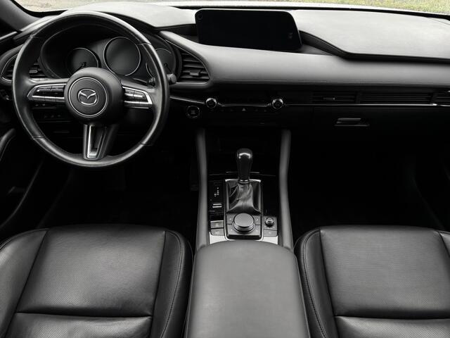 Mazda 3 2.0 SA-X Luxury Bose | Stuur-stoelverwarming | Leder | Trekhaak