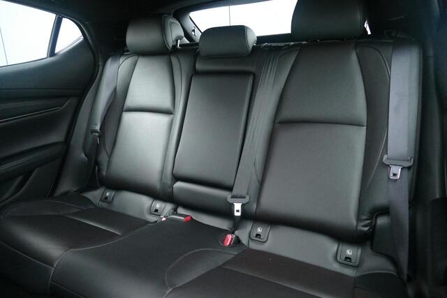 Mazda 3 2.0 e-SkyActiv-G M Hybrid 122 Luxury | All season banden | Rijklaarprijs!