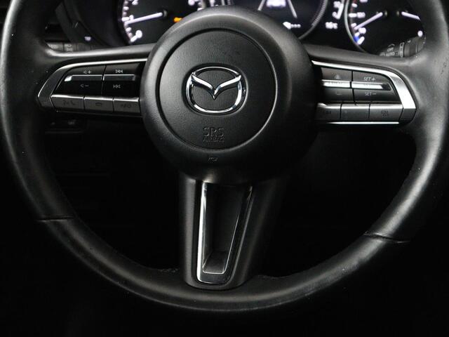 Mazda 3 2.0 e-SkyActiv-X M Hybrid 180 Comfort Bose | Head-Up | Stoelverwarming | Carplay | Camera | Keyless | Dodehoek detectie | Adaptive cruise | Stuurverwarming | Navigatie | Full LED
