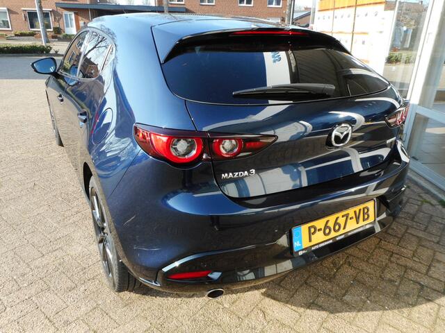 Mazda 3 2.0 e-SkyActiv-G M Hybrid 150 Homura