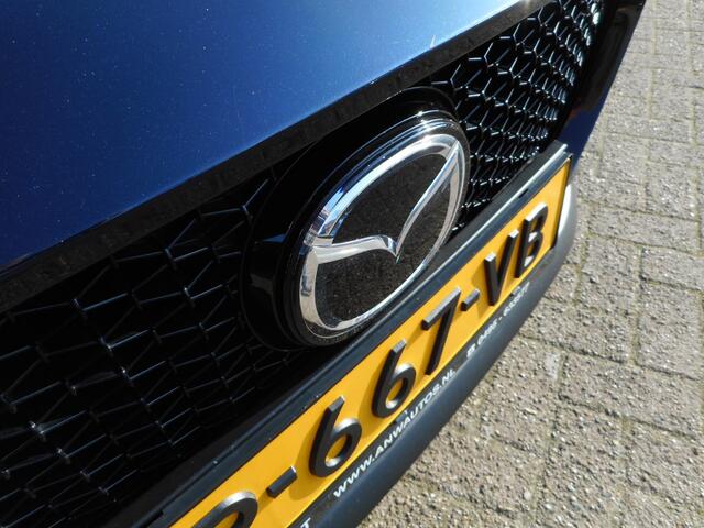 Mazda 3 2.0 e-SkyActiv-G M Hybrid 150 Homura