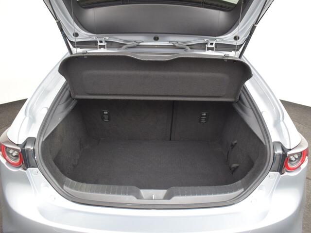 Mazda 3 2.0 SA-G LUXURY LEER NAVI CAMERA LMV