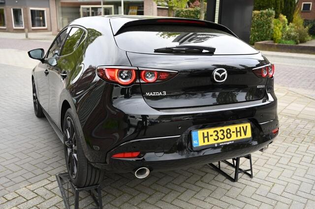 Mazda 3 e-SkyActiv-X 180 automaat Luxury met I-activsense *Trekhaak* *Dealeronderhouden* *All-in prijs*