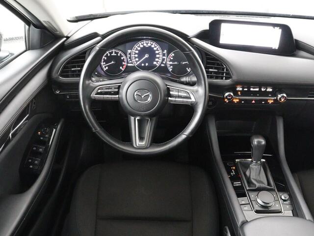 Mazda 3 2.0 e-SkyActiv-G Comfort | Carplay | Camera | Stoel & Stuurverwarming | Full LED | Head-up | Adaptive Cruise | Navigatie