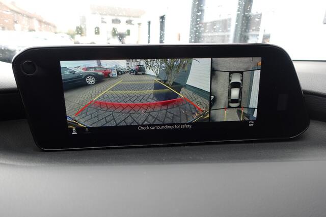 Mazda 3 2.0 E-SA-X LUXURY Zeer Fraai